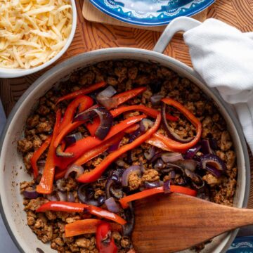 A skillet with the ground turkey fajitas mixture.